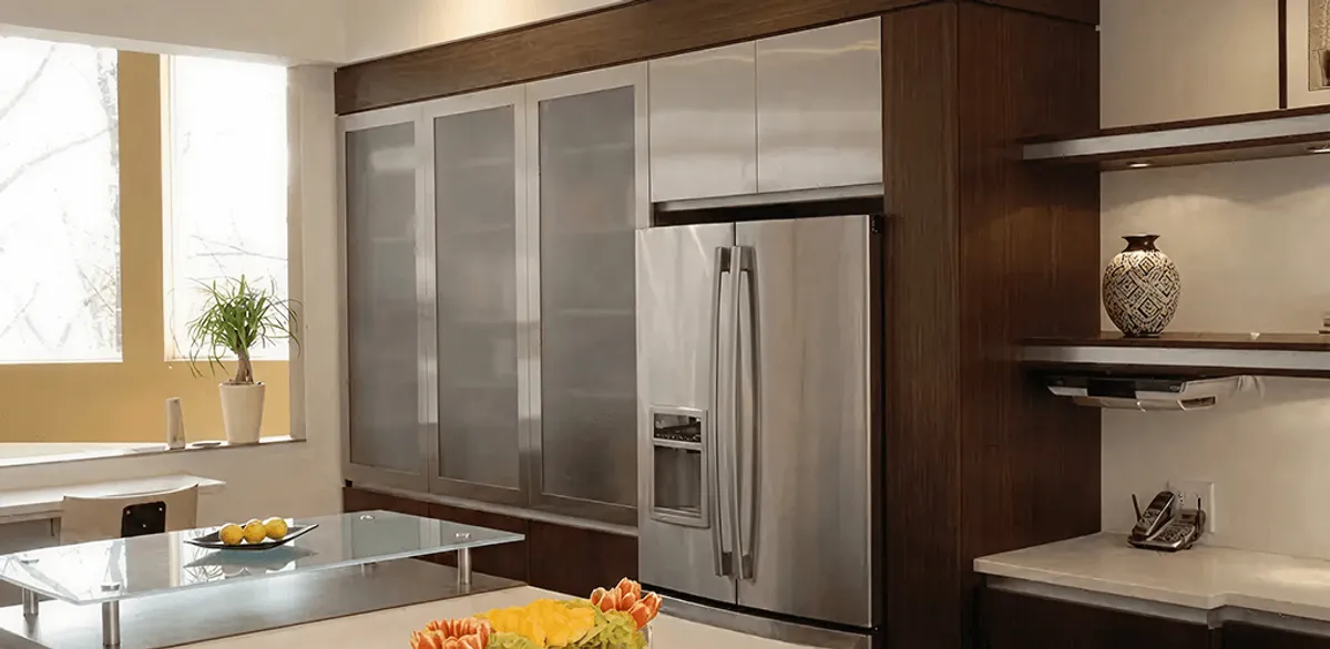 Cabinet door replacement and modern kitchen cabinet upgrade in Glendale, AZ
